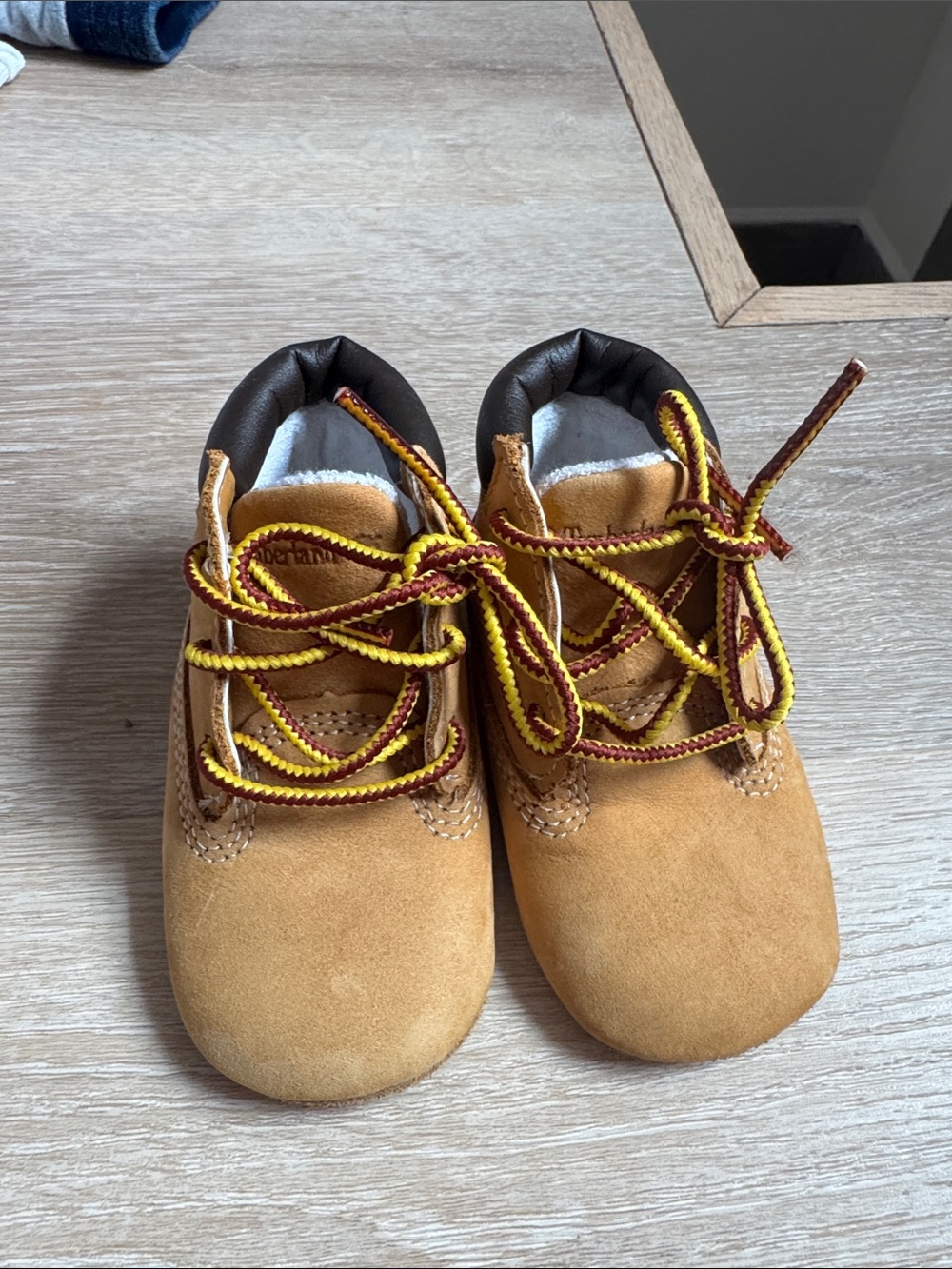 Timberland baby Tan Suede Lace-Up Shoes - size 3 baby